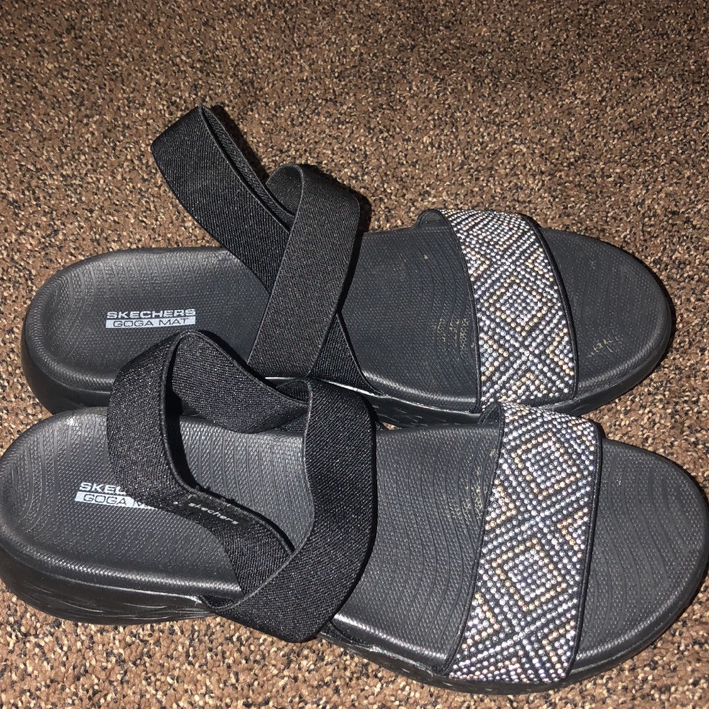 Skechers